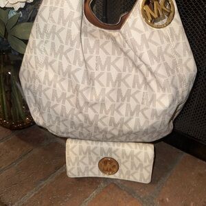 Michael Kors Cream Logo Hobo Shoulder Bag with Matching Wallet